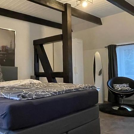 Fachwerkhaus Mit 2 Getrennten Schlafzimmern, Wohnzimmer Und Kueche Bückeburg Esterno foto