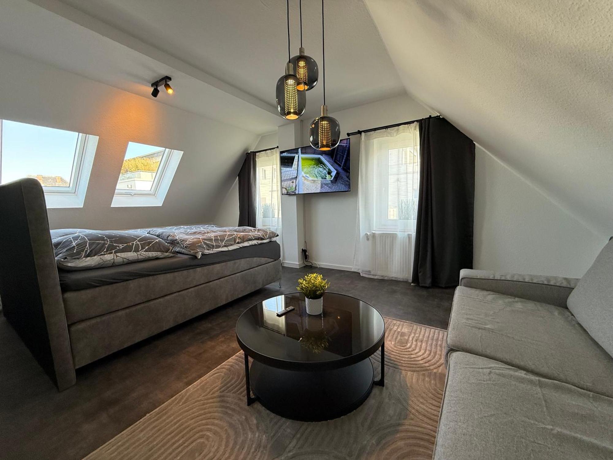 Fachwerkhaus Mit 2 Getrennten Schlafzimmern, Wohnzimmer Und Kueche Bückeburg Esterno foto